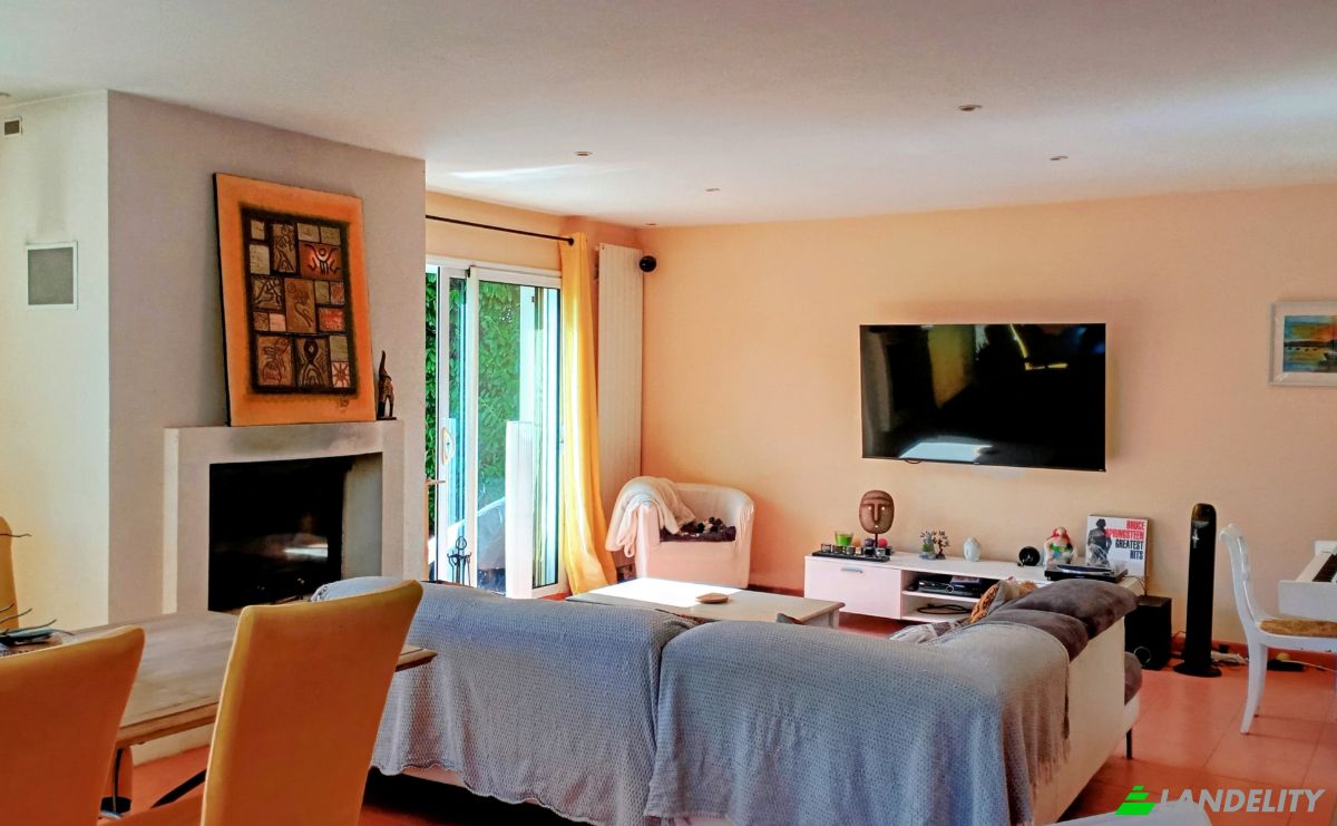 Villa for Sale 16 Rue des Courlis, 35350 Saint-Meloir-des-Ondes, Saint-Meloir-des-Ondes, Ille-et-Vilaine, Brittany, France. Photo 16
