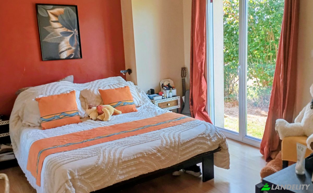 Villa for Sale 16 Rue des Courlis, 35350 Saint-Meloir-des-Ondes, Saint-Meloir-des-Ondes, Ille-et-Vilaine, Brittany, France. Photo 18