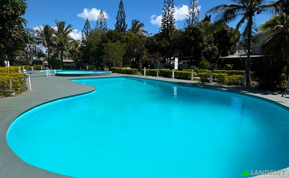 Duplex for Rent Grand Baie, Riviere du Rempart District, Mauritius. Photo 2