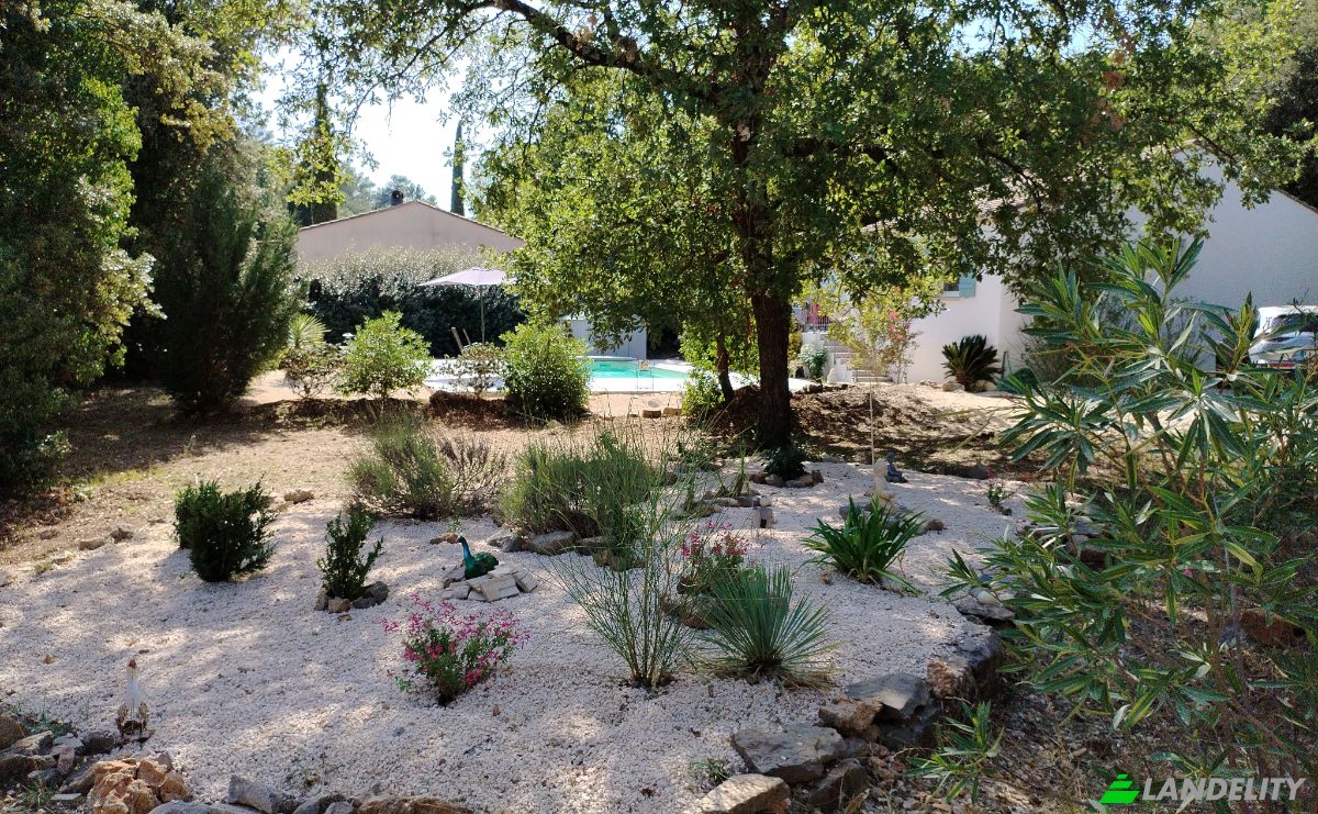 Villa for Sale 125 Av de Matheron, 83136 Meounes-les-Montrieux, Meounes-les-Montrieux, Var, Provence-Alpes-Cote dAzur, France. Photo 3