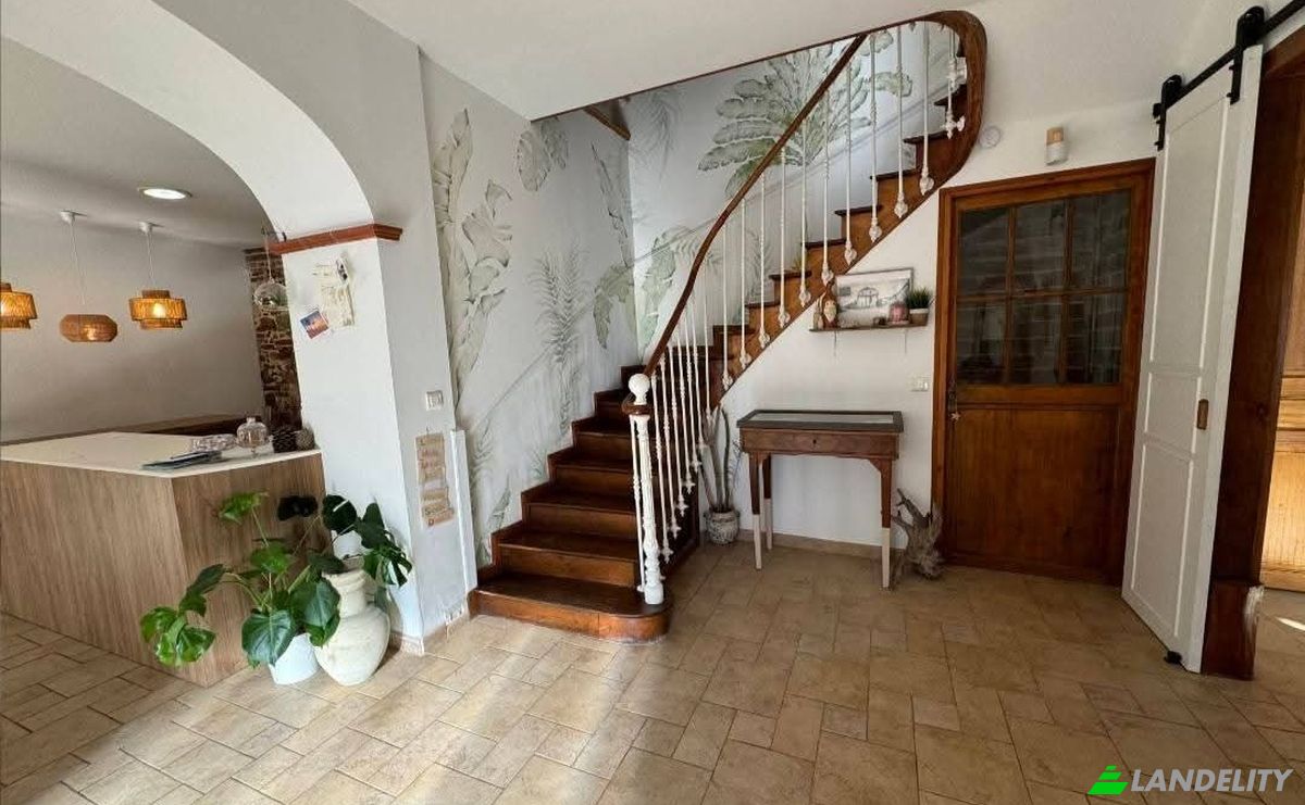 Townhouse for Sale 31 Bd du Midi, 31350 Boulogne-sur-Gesse, Boulogne-sur-Gesse, Haute-Garonne, Occitanie, France. Photo 6