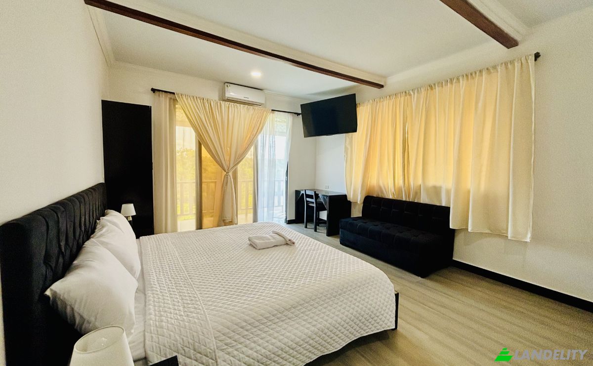 Hotel for Sale Palora, Morona-Santiago, Ecuador. Photo 5