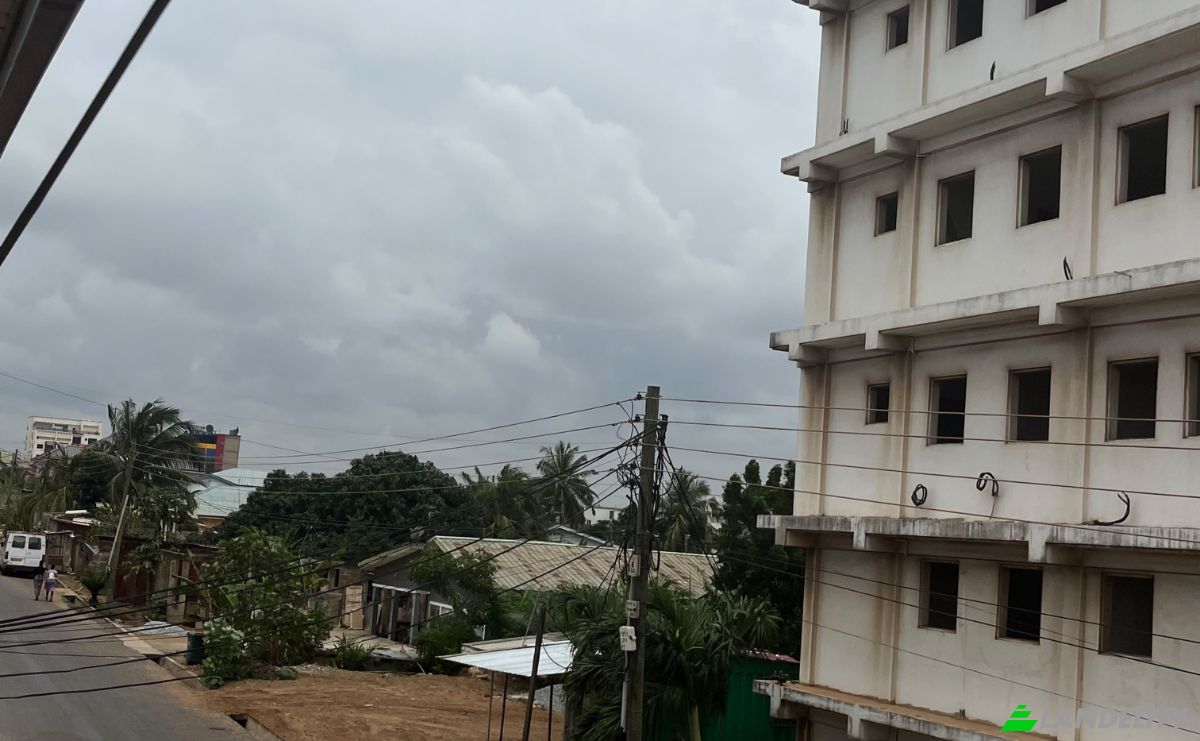 Investing/Development for Sale Accra, La Dade-Kotopon, Greater Accra Region, Ghana. Photo 2