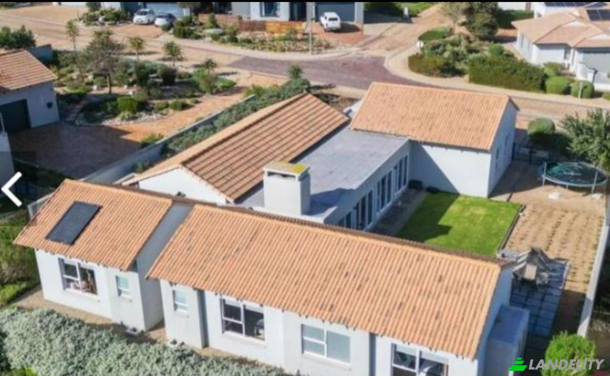 Single Family Home for Sale 1300 Vogelsanck St, Langebaan Country Estate, Langebaan, West Coast District Municipality, Western Cape, South Africa, 7357. Photo 5
