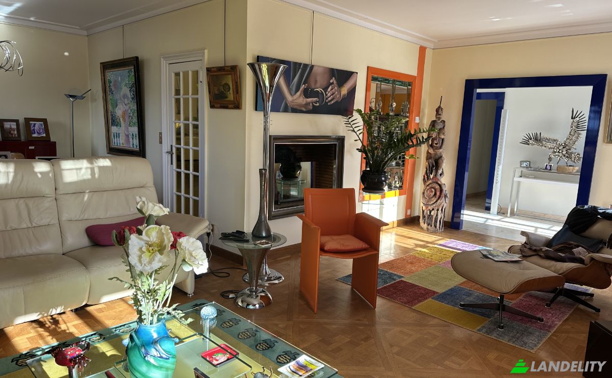 Villa for Sale 159 Les Varennes, 42640 Saint-Germain-Lespinasse, Saint-Germain-Lespinasse, Loire, Auvergne-Rhone-Alpes, France. Photo 3