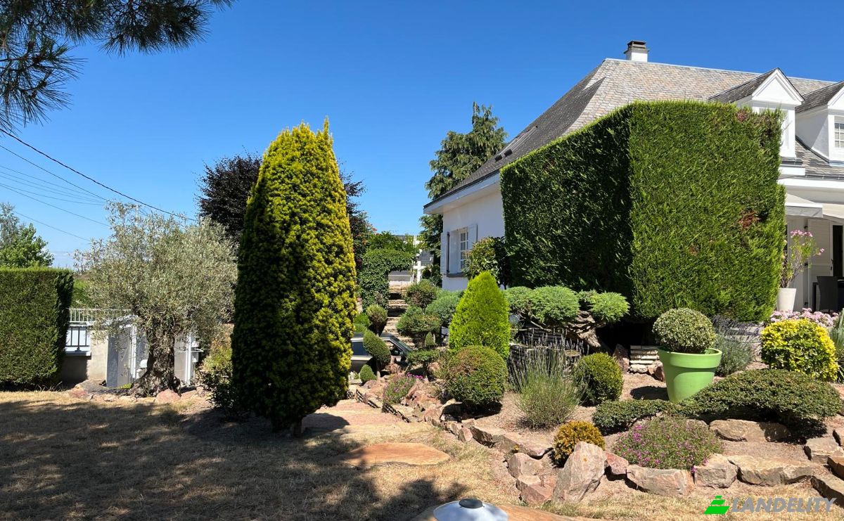 Villa for Sale 159 Les Varennes, 42640 Saint-Germain-Lespinasse, Saint-Germain-Lespinasse, Loire, Auvergne-Rhone-Alpes, France. Photo 5