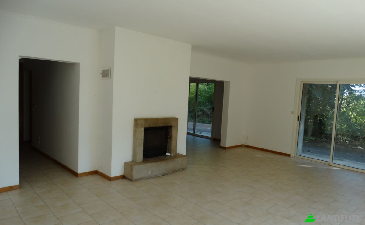 Single Family Home for Sale 3915 Rte de Rive-de-Gier, 69560 Saint-Romain-en-Gal, Saint-Romain-en-Gal, Rhone, Auvergne-Rhone-Alpes, France. Photo 4