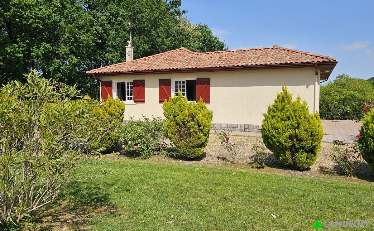 Single Family Home for Sale 544 Rte d Urt, 64990 Urcuit, Urcuit, Pyrenees-Atlantiques, Nouvelle-Aquitaine, France. Photo 1