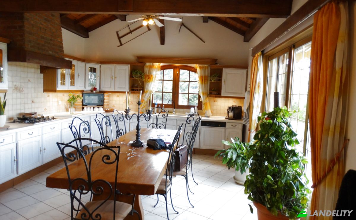Villa for Sale 44 Chem des Fours, 69440 Taluyers, Taluyers, Rhone, Auvergne-Rhone-Alpes, France. Photo 6