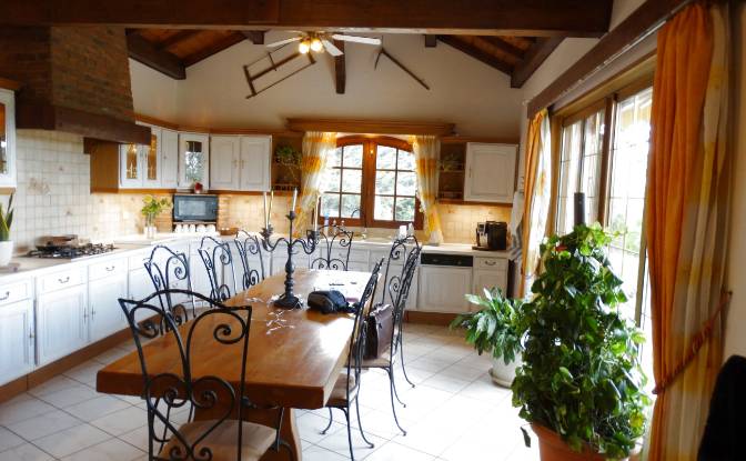 Villa for Sale 44 Chem des Fours, 69440 Taluyers. Photo#6