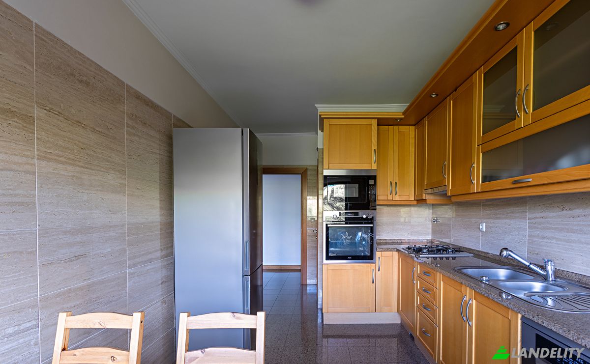 Apartment for Sale R Dom Bosco 1, 2765-418 Alcabideche, Alcabideche, Cascais, Lisbon, Portugal. Photo 11