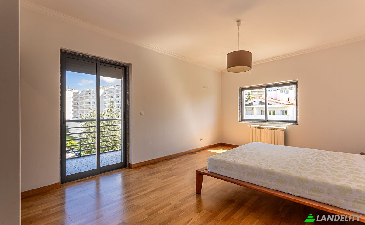 Apartment for Sale R Dom Bosco 1, 2765-418 Alcabideche, Alcabideche, Cascais, Lisbon, Portugal. Photo 12