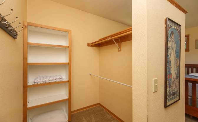 Condo for Sale 1245 Iowa St, Ashland. Photo#15