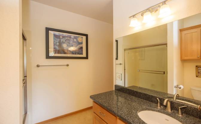 Condo for Sale 1245 Iowa St, Ashland. Photo#16