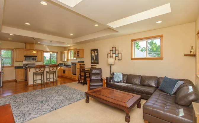 Condo for Sale 1245 Iowa St, Ashland. Photo#6