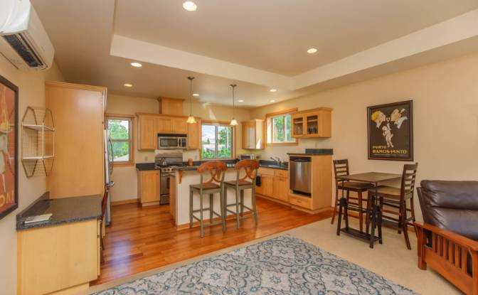 Condo for Sale 1245 Iowa St, Ashland. Photo#8