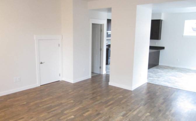 Duplex zu verkaufen 215 C St, Phoenix. Foto#13 Duplex zu verkaufen 215 C St, Phoenix. Foto#13