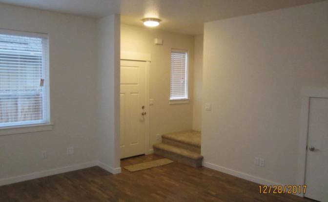 Duplex zu verkaufen 215 C St, Phoenix. Foto#3 Duplex zu verkaufen 215 C St, Phoenix. Foto#3
