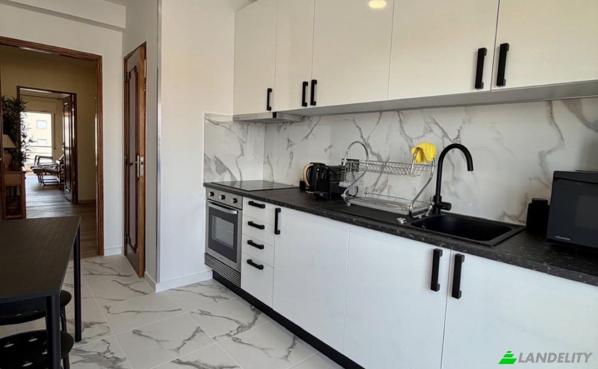 Apartment for Sale Av Dr Carlos Mota Pinto B, 8125-134 Quarteira, Quarteira, Loule, Faro District, Portugal. Photo 7