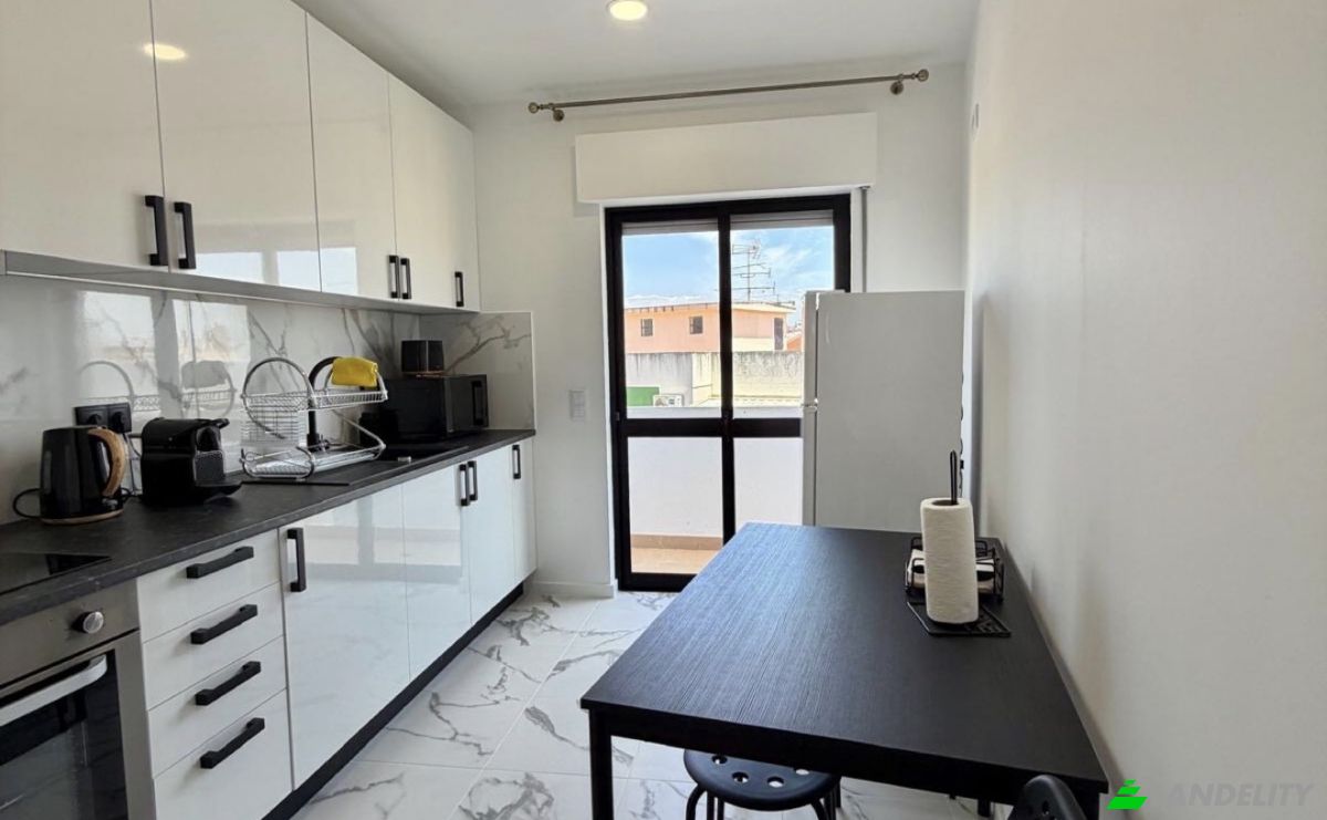 Apartment for Sale Av Dr Carlos Mota Pinto B, 8125-134 Quarteira, Quarteira, Loule, Faro District, Portugal. Photo 8