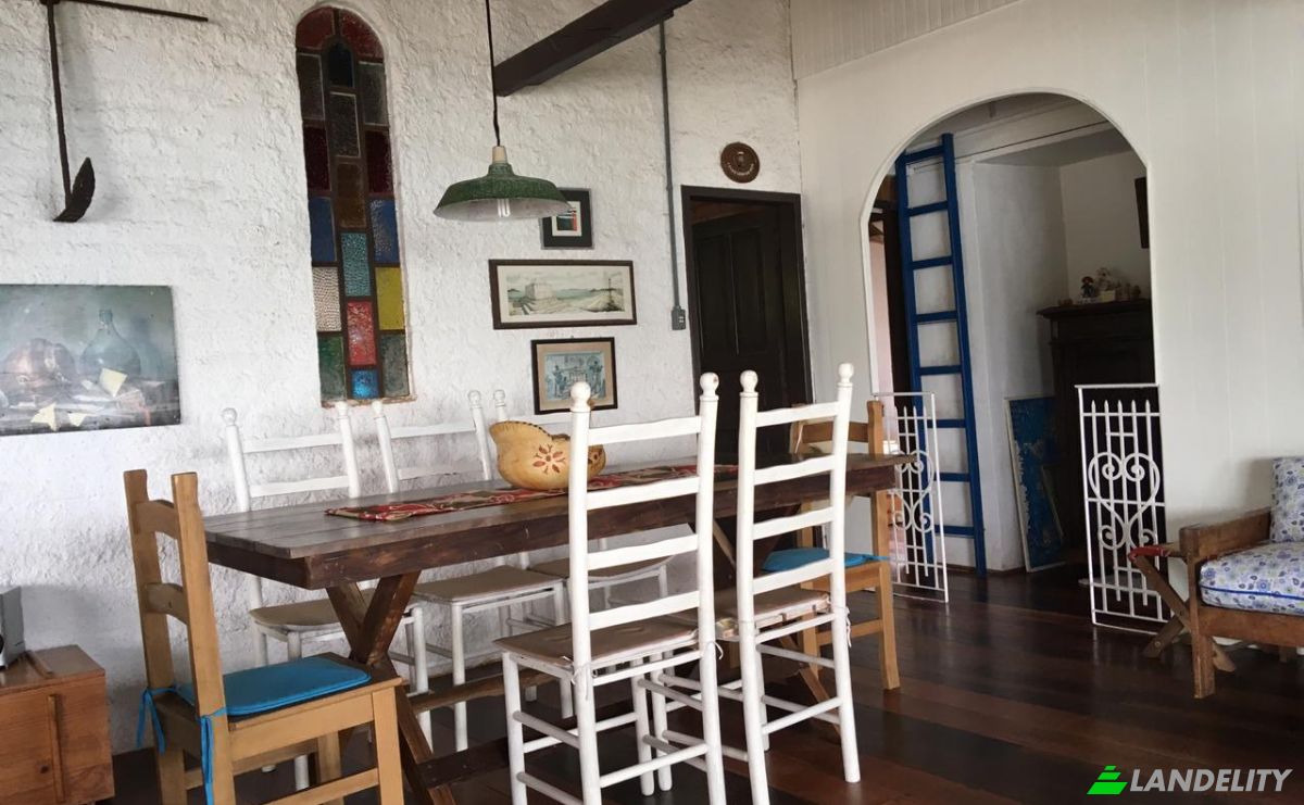 Single Family Home for Sale Servidao Guilherme M de Oliveira, Praia de Cima Pinheira, Palhoca, Santa Catarina, Brazil, 88139-388. Photo 8