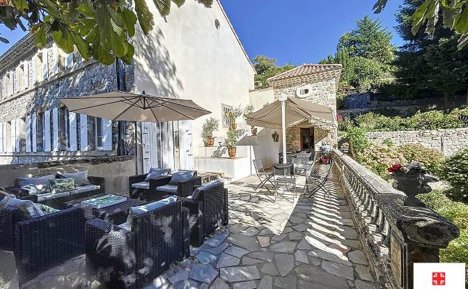 Single Family Home for Sale 9 Pl du Temple. Photo#1