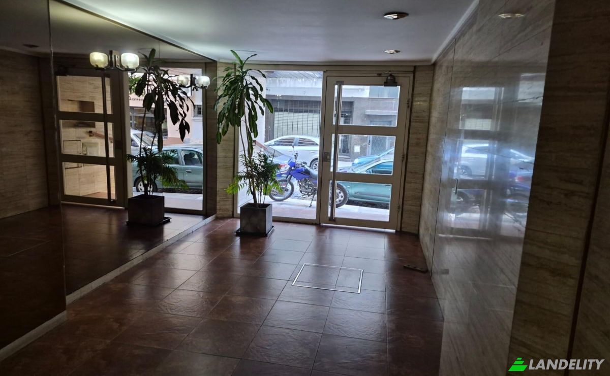 Apartment for Sale Estado de Palestina 1126, C1414 Cdad Autonoma de Buenos Aires, Buenos Aires, Comuna 15, Argentina. Photo 1