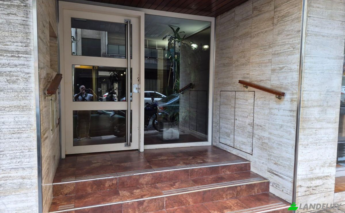 Apartment for Sale Estado de Palestina 1126, C1414 Cdad Autonoma de Buenos Aires, Buenos Aires, Comuna 15, Argentina. Photo 3