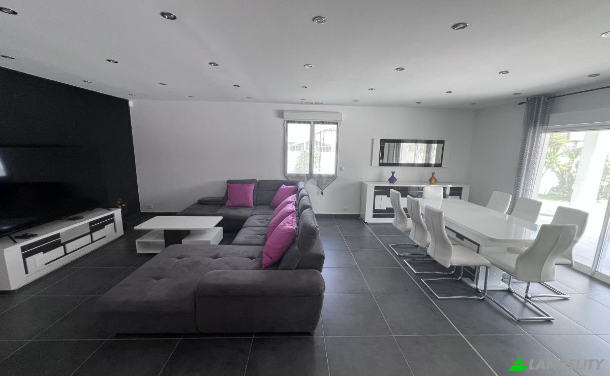 Villa Te koop 400 Rue de Lezigno, 34310 Montady, Montady, Herault, Occitanie, France. Foto 3