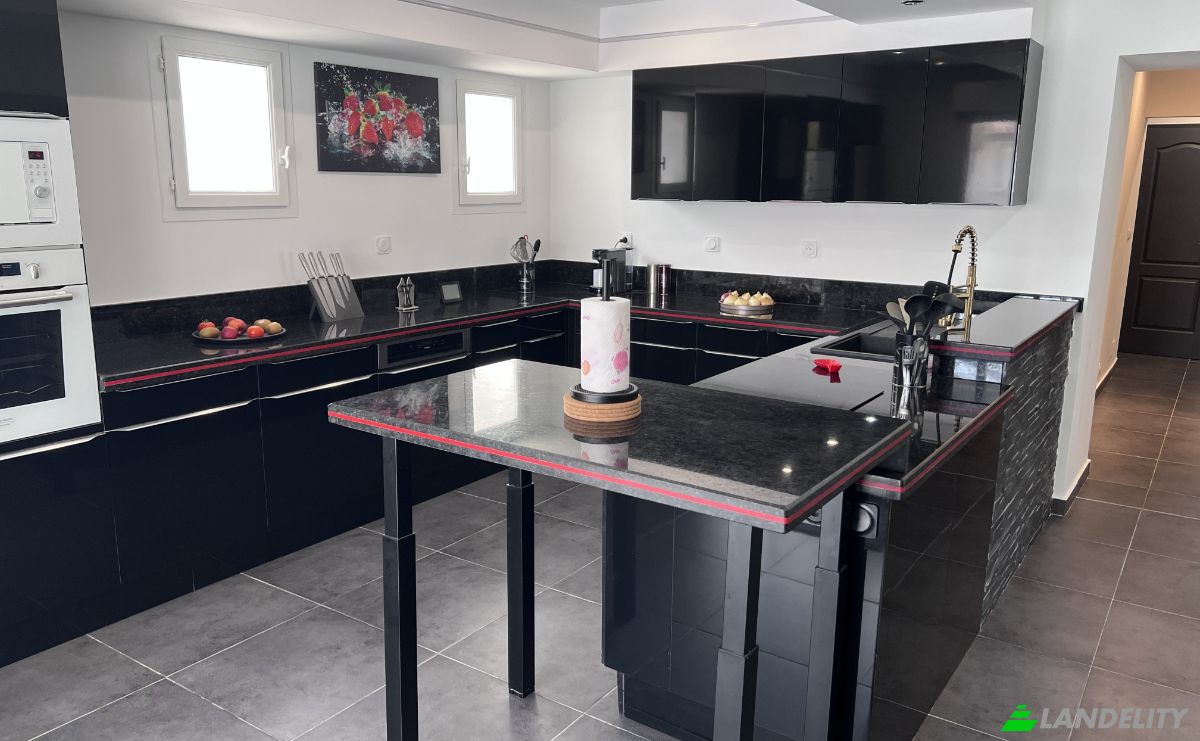 Villa Te koop 400 Rue de Lezigno, 34310 Montady, Montady, Herault, Occitanie, France. Foto 4