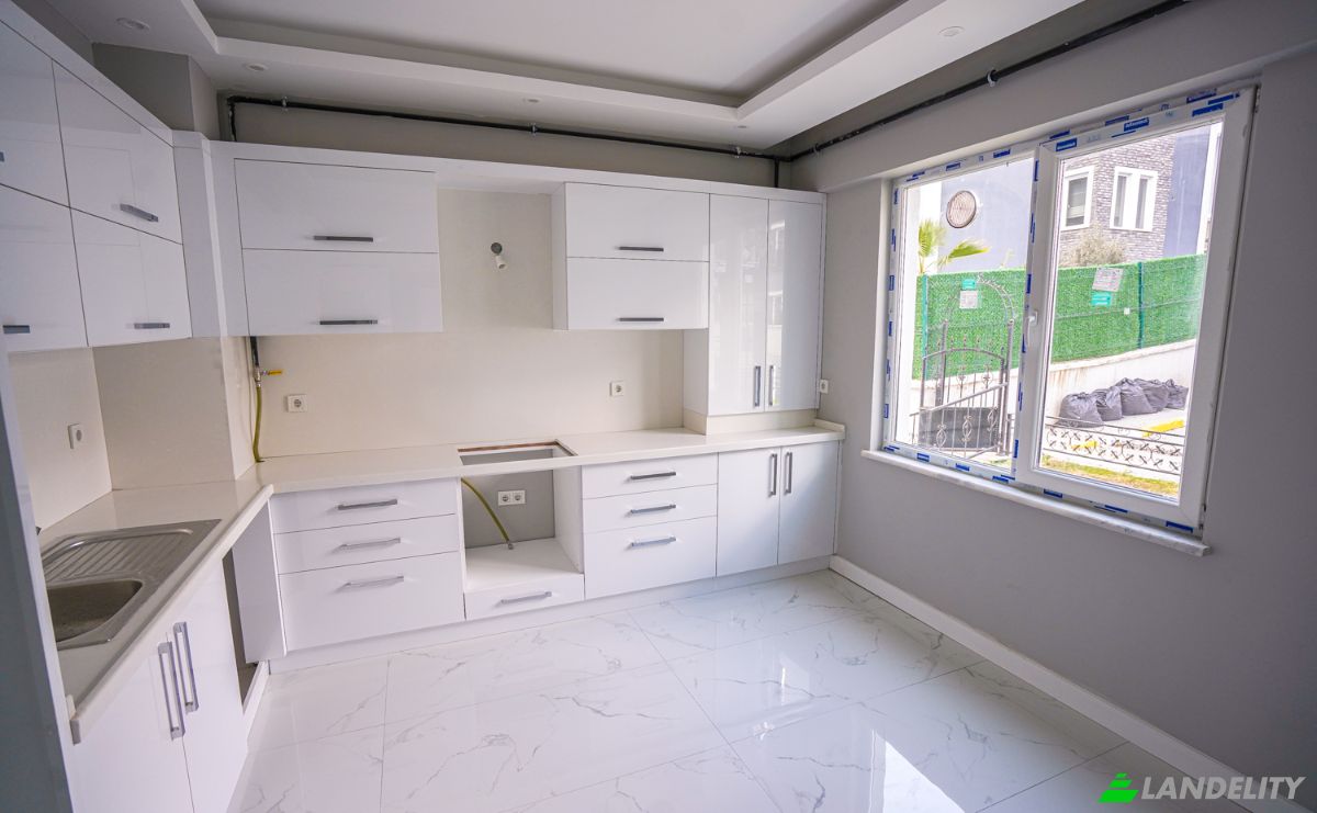Villa for Sale Bahcesehir 2 Kisim Mh, Turgut Ozal Blv 60O, 34488 Basaksehir Istanbul, Istanbul, Basaksehir, Turkiye. Photo 15