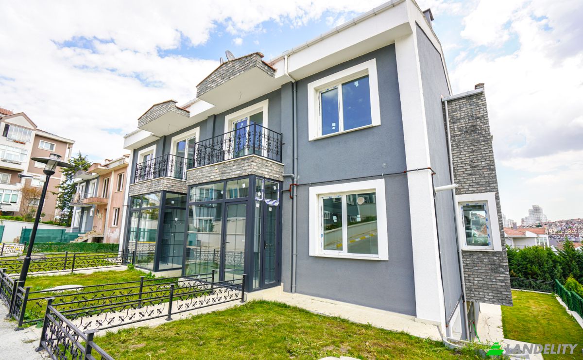 Villa for Sale Bahcesehir 2 Kisim Mh, Turgut Ozal Blv 60O, 34488 Basaksehir Istanbul, Istanbul, Basaksehir, Turkiye. Photo 2