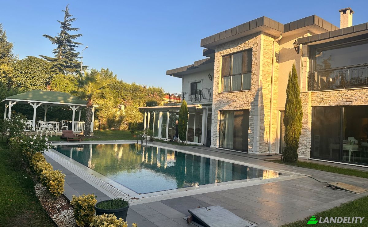 Villa for Sale Turkoba Mh, Leylak Sk No:4, 34537 Buyukcekmece Istanbul, Buyukcekmece, Istanbul, Turkiye. Photo 1