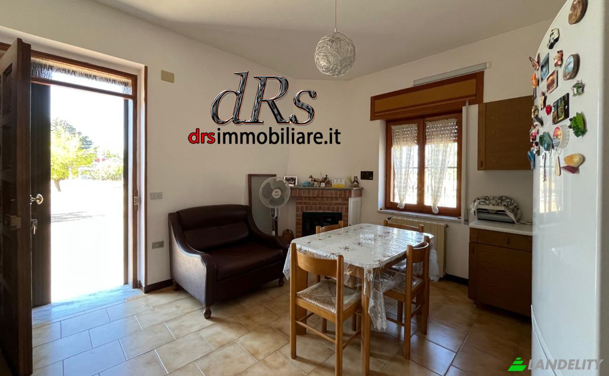 Apartment for Sale Via Serricchio, 75015 Pisticci MT, Pisticci, Province of Matera, Basilicata, Italy. Photo 11