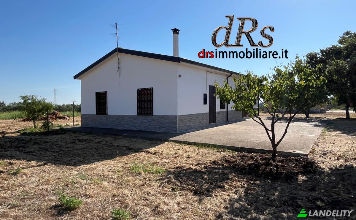 Apartment for Sale Via Serricchio, 75015 Pisticci MT, Pisticci, Province of Matera, Basilicata, Italy. Photo 3