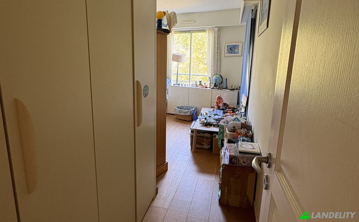 Apartment for Sale 151 Av de la Lanterne, 06200 Nice, Nice, Alpes-Maritimes, Provence-Alpes-Cote dAzur, France. Photo 13
