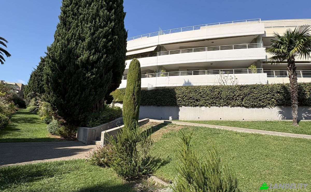 Apartment for Sale 151 Av de la Lanterne, 06200 Nice, Nice, Alpes-Maritimes, Provence-Alpes-Cote dAzur, France. Photo 19