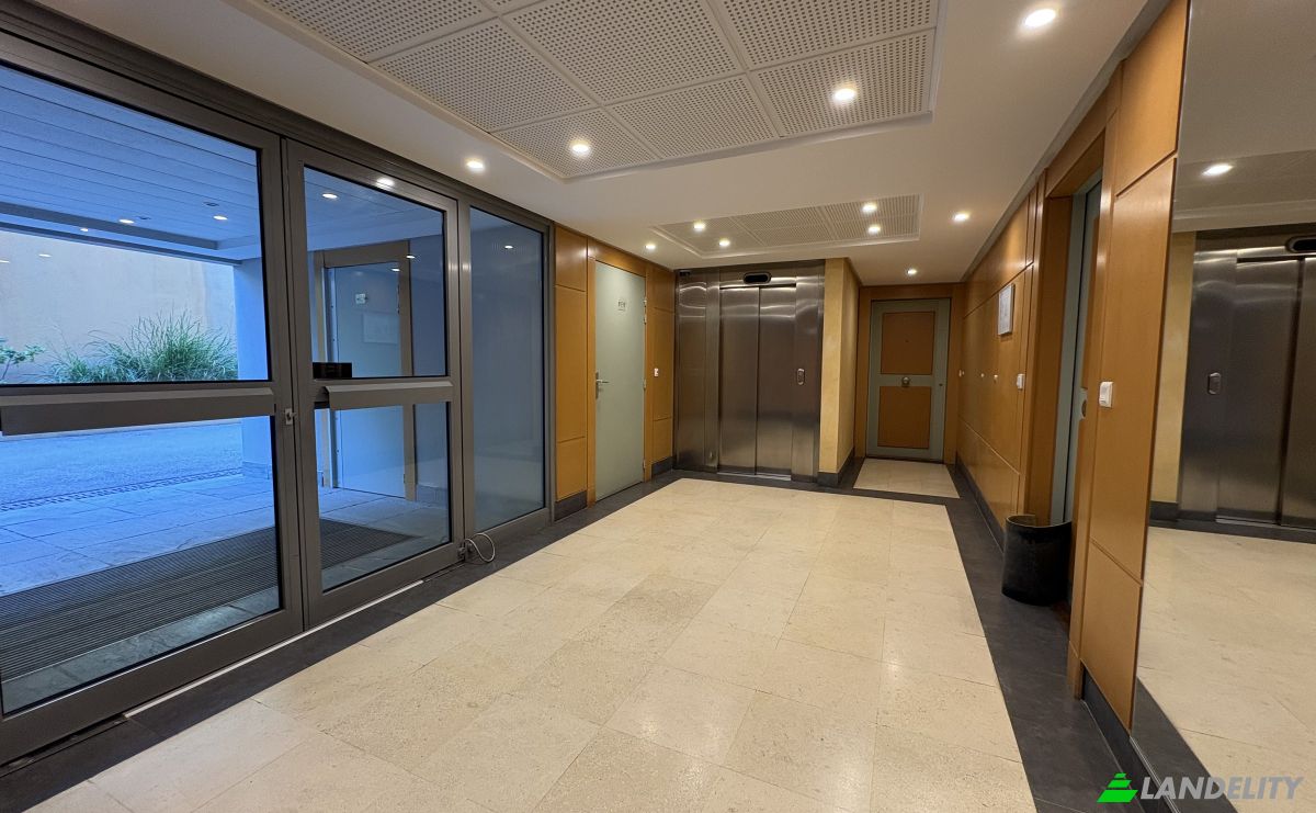Apartment for Sale 151 Av de la Lanterne, 06200 Nice, Nice, Alpes-Maritimes, Provence-Alpes-Cote dAzur, France. Photo 21