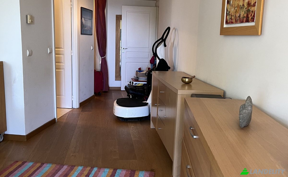 Apartment for Sale 151 Av de la Lanterne, 06200 Nice, Nice, Alpes-Maritimes, Provence-Alpes-Cote dAzur, France. Photo 10