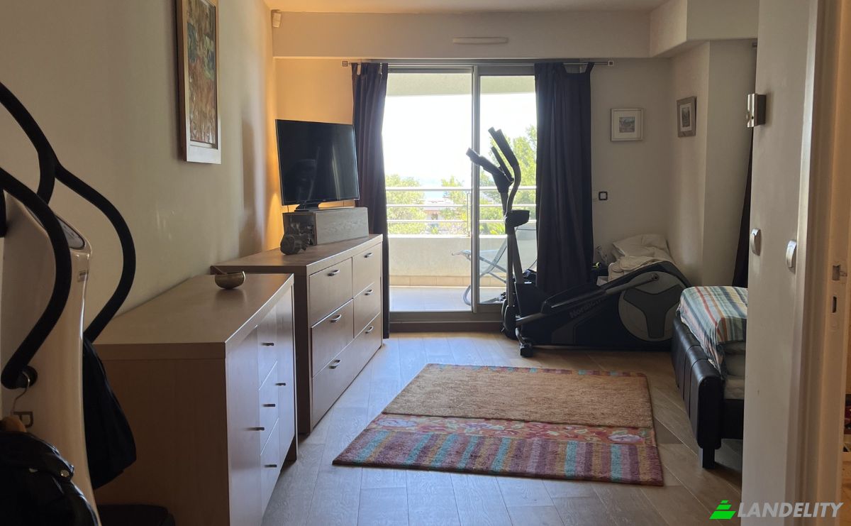 Apartment for Sale 151 Av de la Lanterne, 06200 Nice, Nice, Alpes-Maritimes, Provence-Alpes-Cote dAzur, France. Photo 11