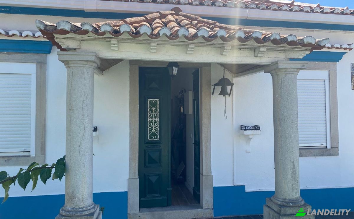 Townhouse for Sale R da Liberdade 15, 2705-231 Colares, Colares, Sintra, Lisbon, Portugal. Photo 2
