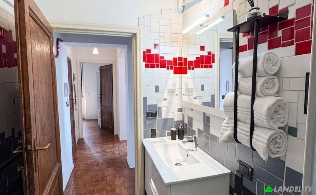 Apartment for Sale Via de Martelli, 1 IIPIANO, 50129 Firenze FI, Florence, Metropolitan City of Florence, Tuscany, Italy. Photo 9