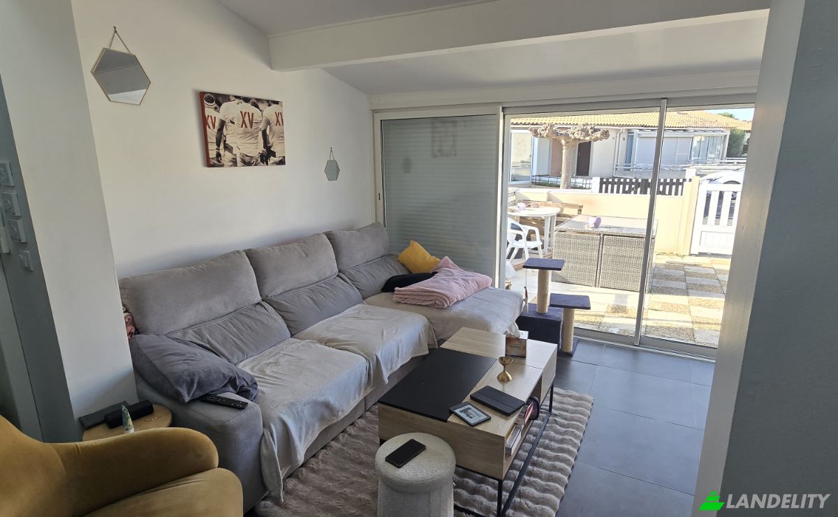 Single Family Home for Sale 29 Les Amirantes, 11430 Gruissan, Gruissan, Aude, Occitanie, France. Photo 2