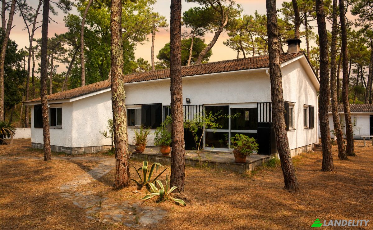 Townhouse for Sale R do Canal 778, 4740-031 Apulia, Apulia, Esposende, Braga, Portugal. Photo 1