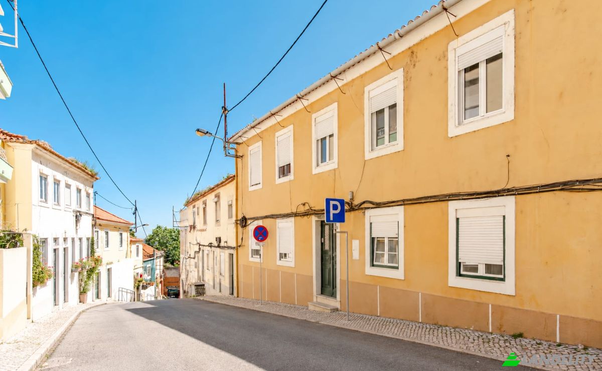 Apartment for Sale R Carvalho Freirinha 39, 2800-676 Almada, Almada, Setubal, Portugal. Photo 1