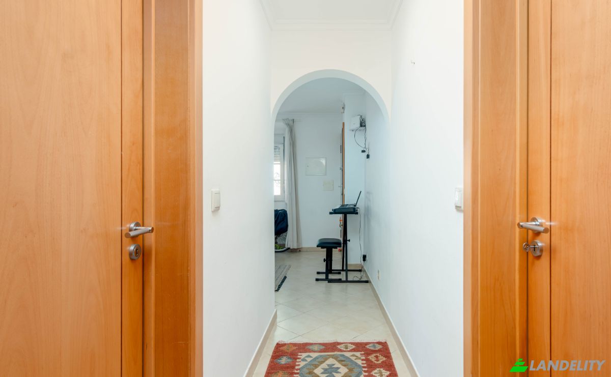 Apartment for Sale R Carvalho Freirinha 39, 2800-676 Almada, Almada, Setubal, Portugal. Photo 11