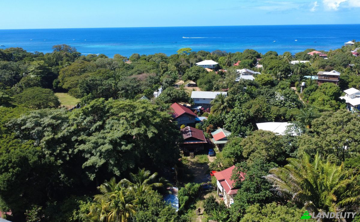 Land Lot for Sale Carretera Principal, Sandy Bay, Islas de la Bahia, West End, Roatan, Bay Islands Department, Honduras. Photo 1