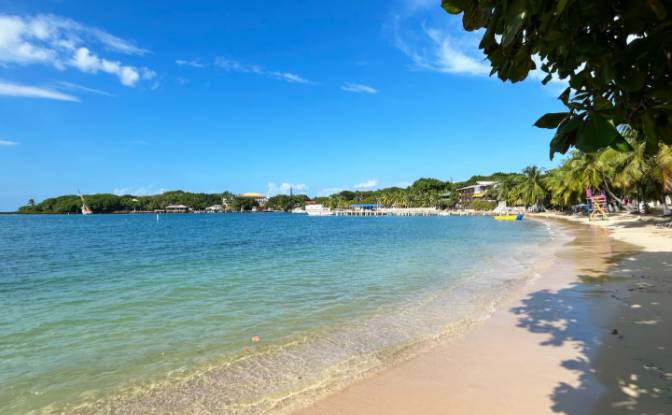 Land Lot for Sale Carretera Principal, Sandy Bay. Photo#2 Land Lot for Sale Carretera Principal, Sandy Bay. Photo#2