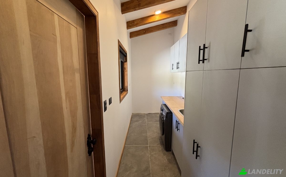 Single Family Home for Sale Ruta 265, Chile Chico, El Porvenir, General Carrera Province, Aysen, Chile. Photo 9