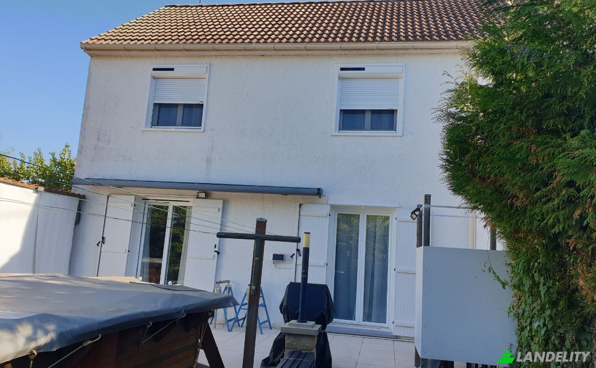 Townhouse for Sale 11 Rue Frederic Auguste Bartholdi, 89600 Saint-Florentin, Saint-Florentin, Yonne, Bourgogne-Franche-Comte, France. Photo 7